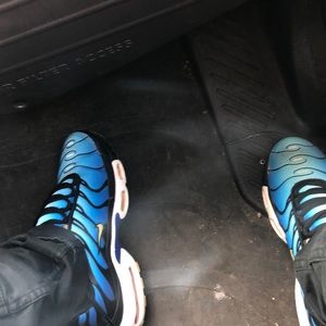 Meet your Posher, Freddy